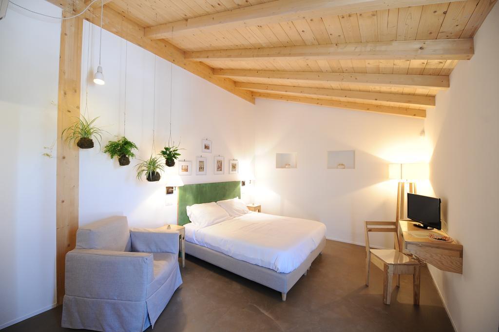Bed and Breakfast Montegusto à Castel Del Monte  Chambre photo